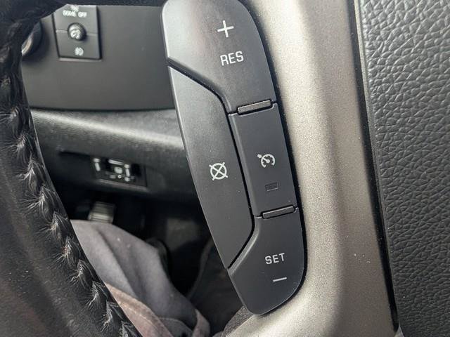 Used 2011 Chevrolet Silverado 2500 LT w/ Interior Plus Package AWD/4WD image 11