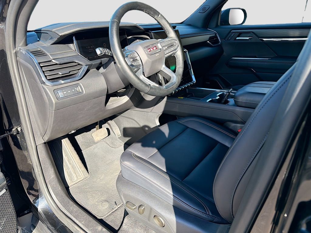 Used 2024 GMC Acadia Elevation image 26