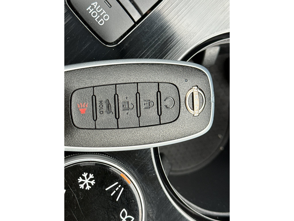 Certified 2025 Nissan Rogue SV AWD/4WD image 36