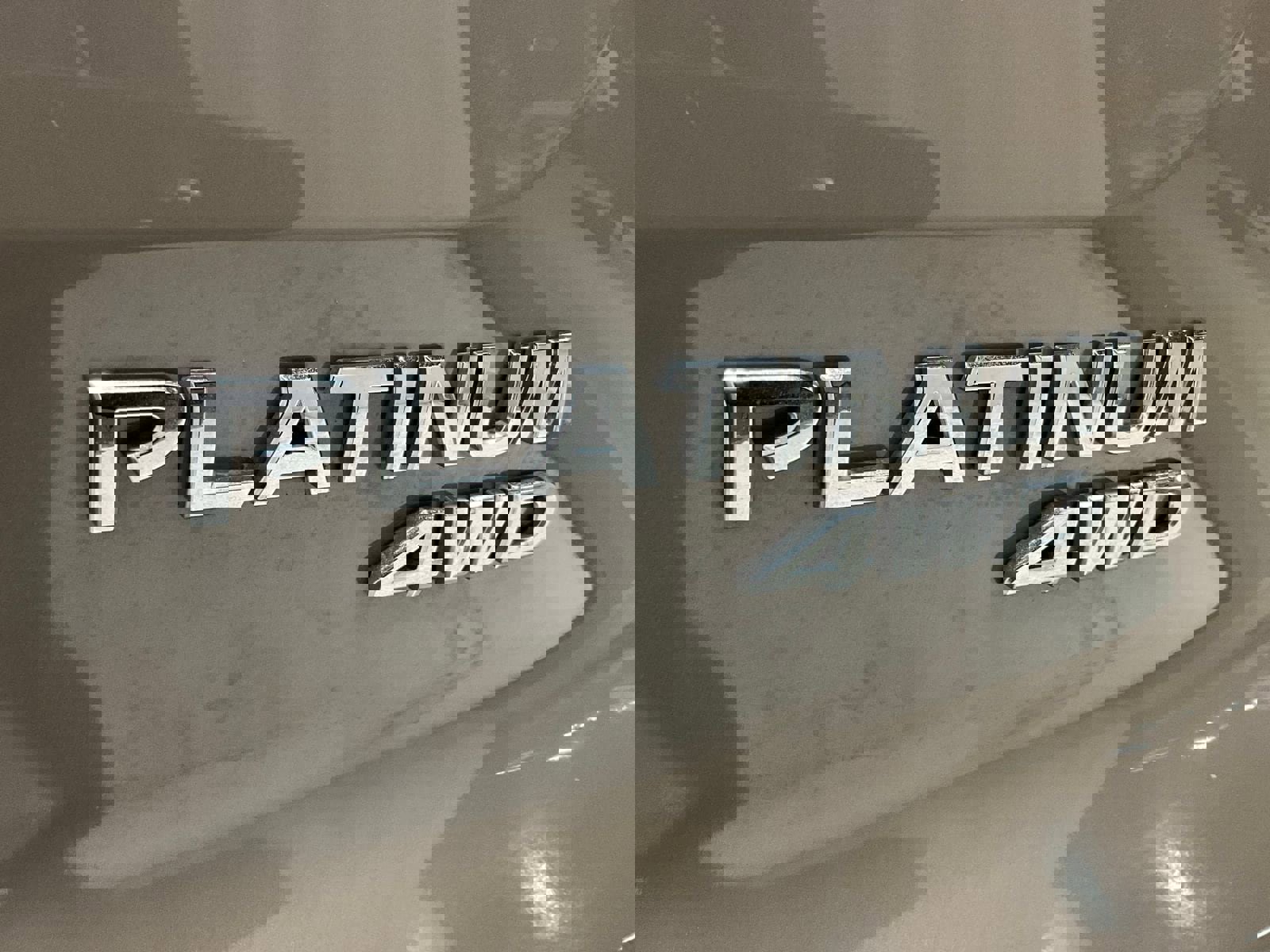 Used 2023 Nissan Pathfinder Platinum image 10