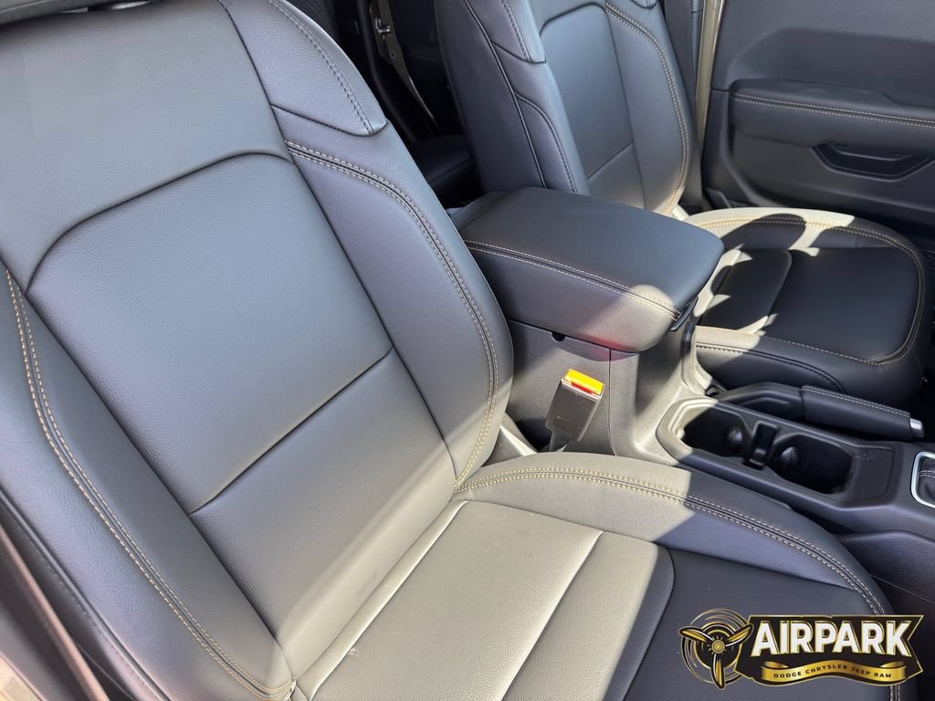 New 2026 Jeep Gladiator Mojave AWD/4WD image 13