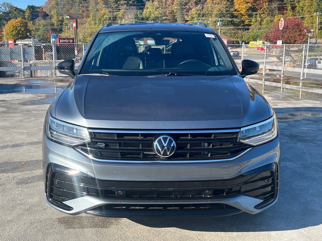 Used 2024 Volkswagen Tiguan SE R-Line image 6