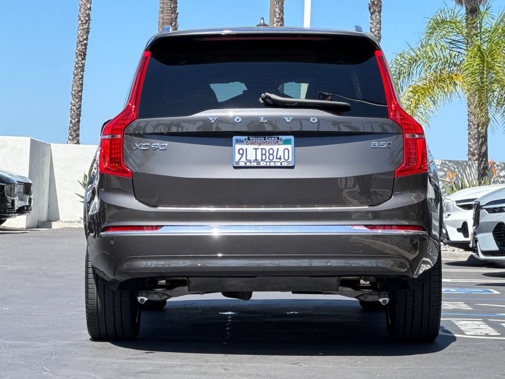 Certified 2024 Volvo XC90 B5 Core w/ Climate Package AWD/4WD image 4