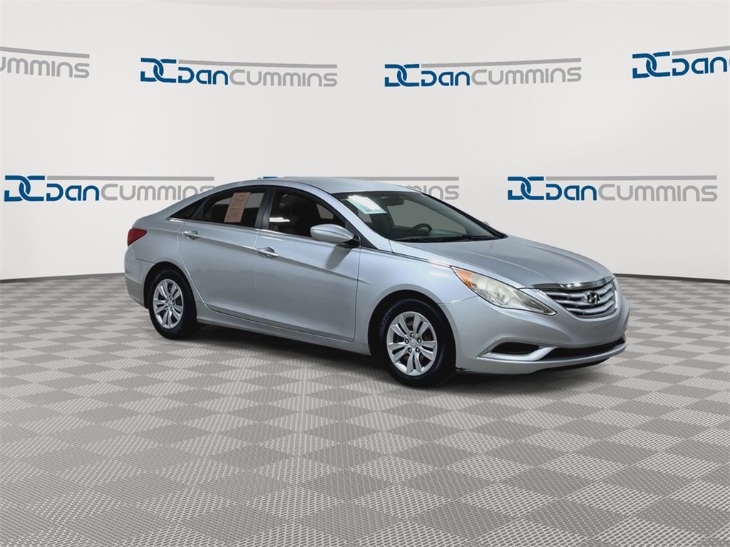 Used 2011 Hyundai Sonata GLS image 2