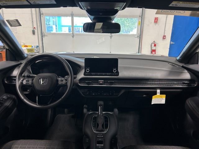 Certified 2025 Honda HR-V Sport image 17