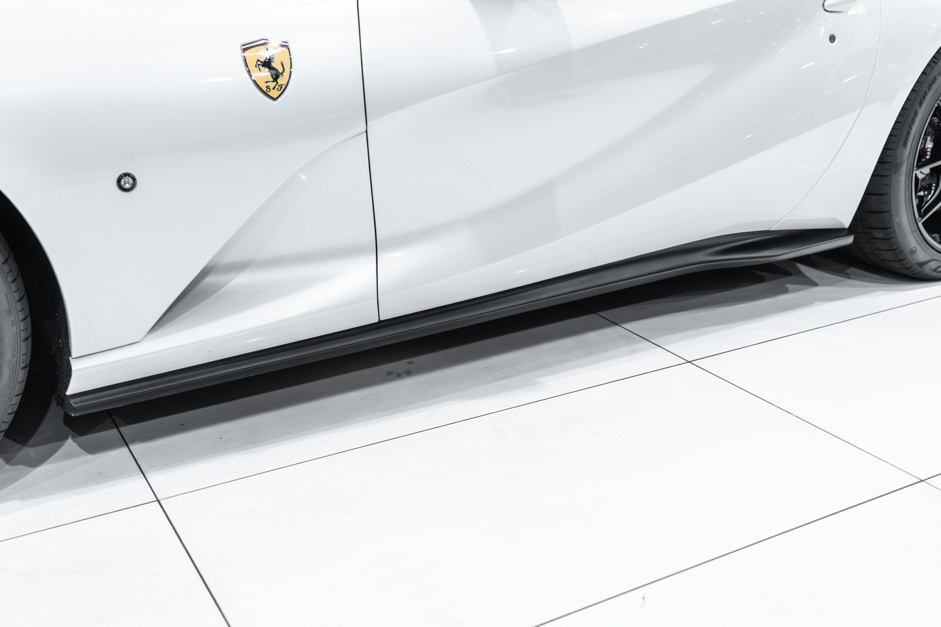 Used 2023 Ferrari 812 GTS RWD image 40