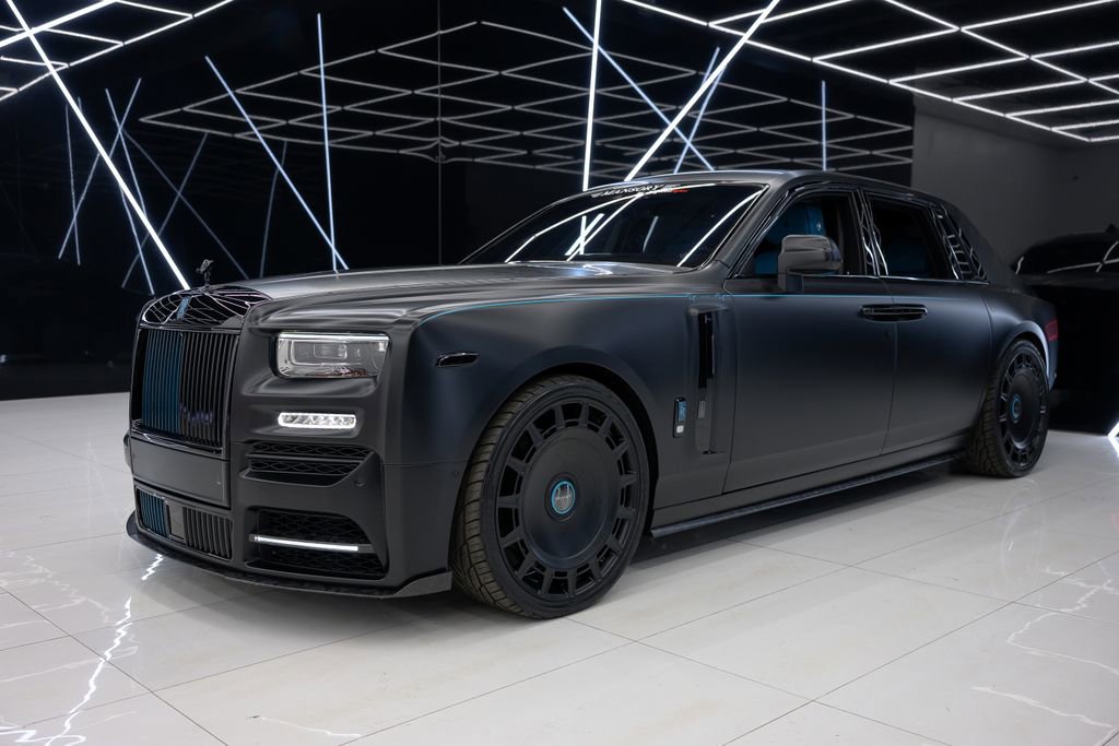 Used 2023 Rolls-Royce Phantom Sedan image 7