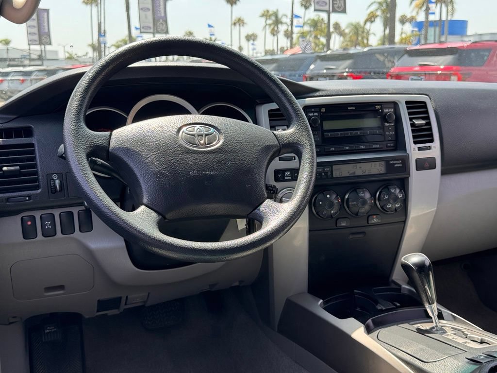 Used 2007 Toyota 4Runner SR5 AWD/4WD image 27