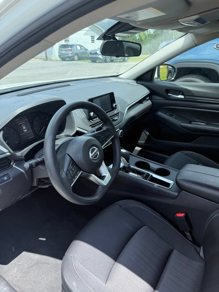 Used 2022 Nissan Altima 2.5 S FWD image 9
