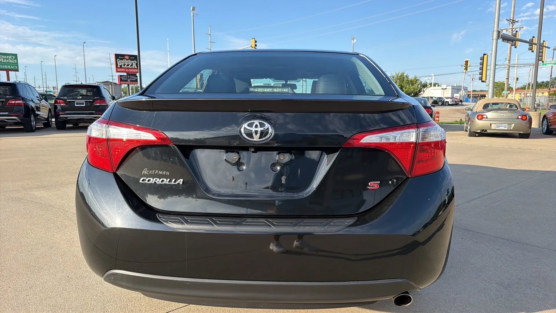 Used 2016 Toyota Corolla S FWD image 15