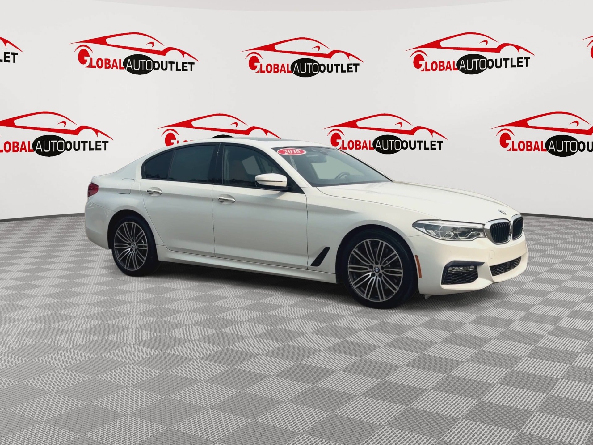 Used 2018 BMW 530i xDrive w/ M Sport Package AWD/4WD image 2
