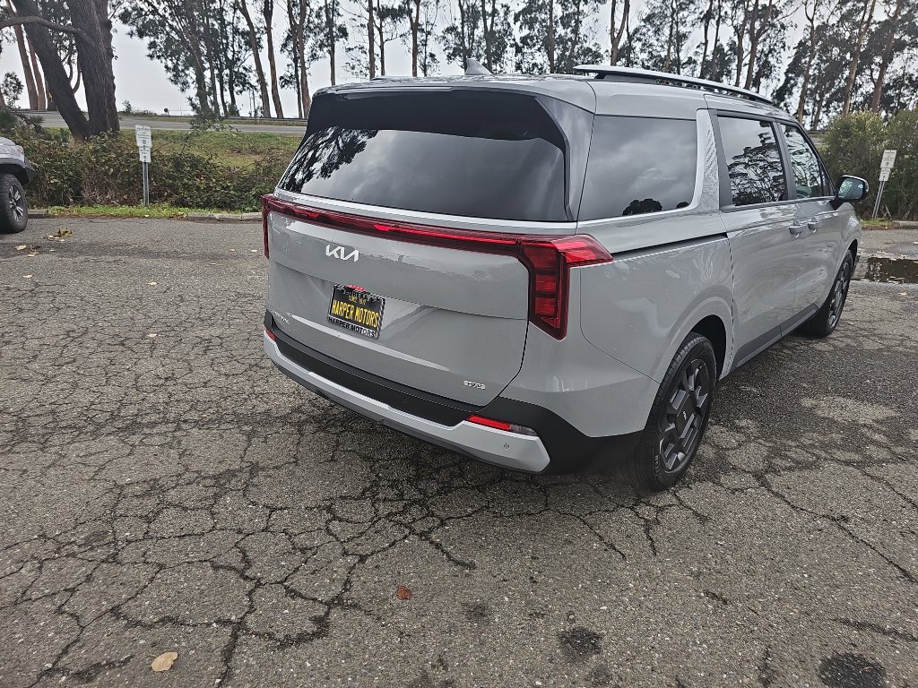 New 2026 Kia Carnival EX image 7