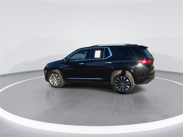 Used 2023 Chevrolet Traverse Premier image 7