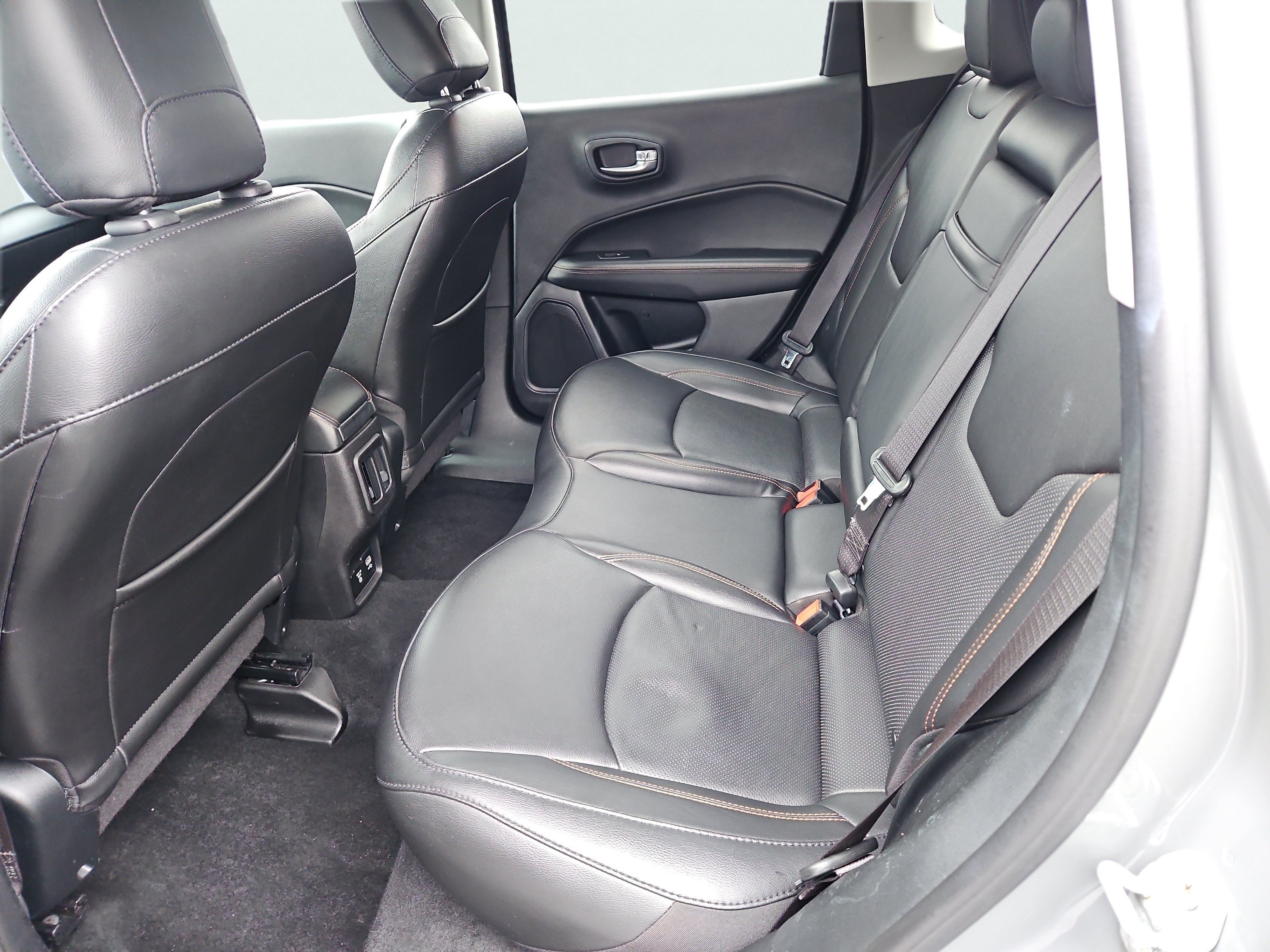 Used 2019 Jeep Compass Limited AWD/4WD image 32