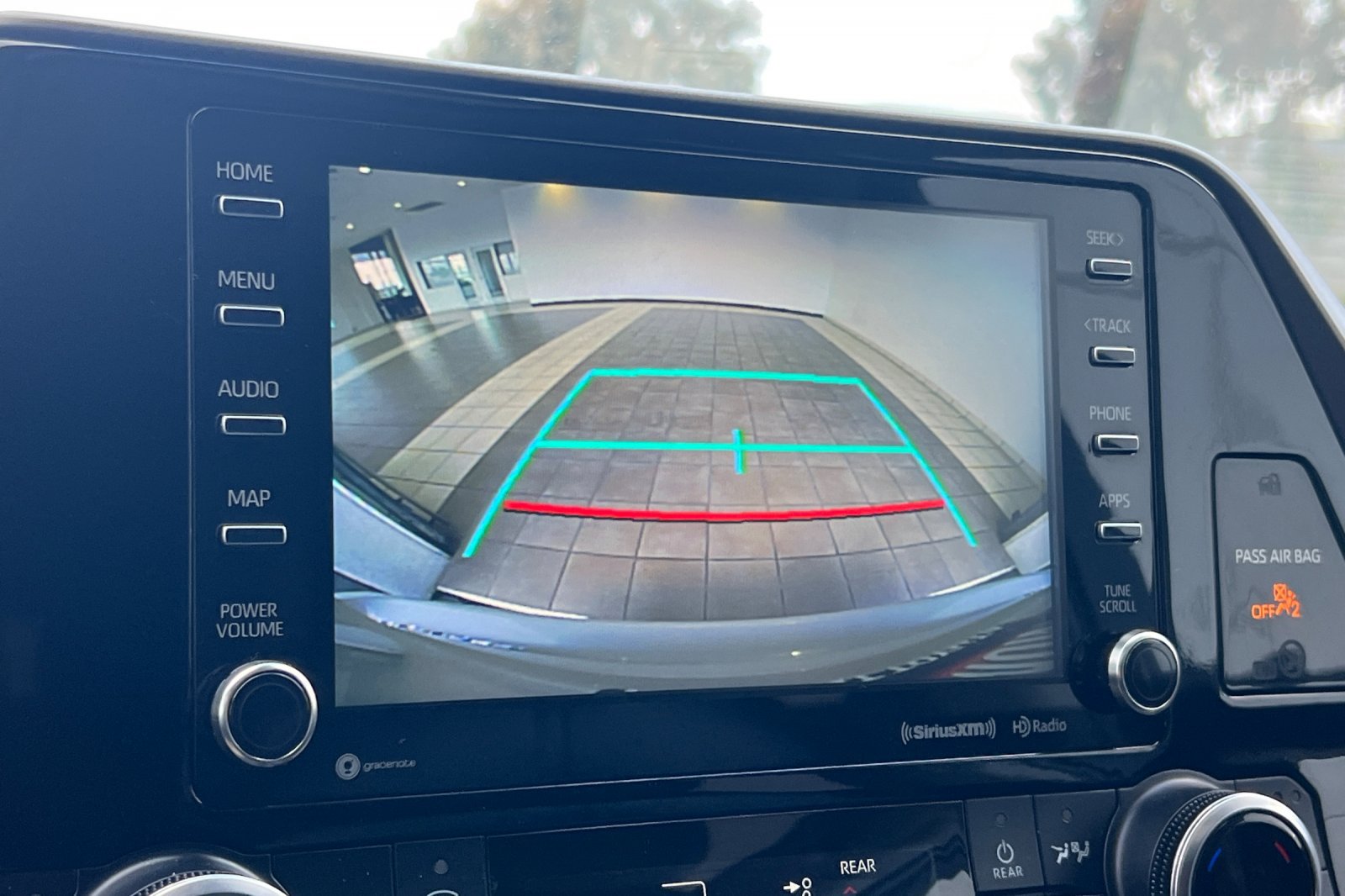 Certified 2022 Toyota Highlander XLE AWD/4WD image 20