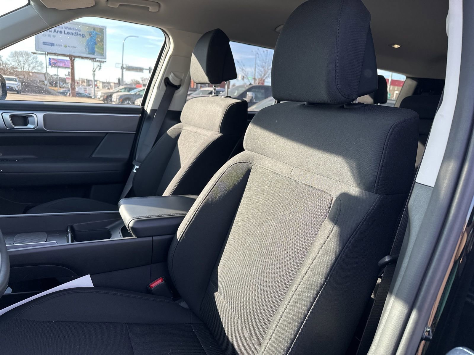 Used 2025 Hyundai Santa Fe SE image 9