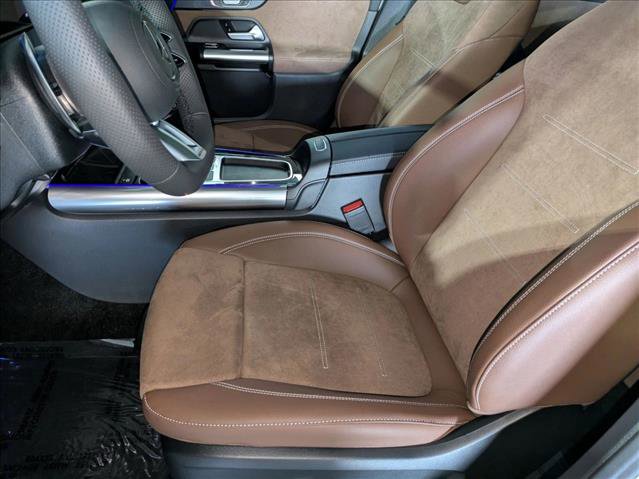 New 2026 Mercedes-Benz GLA 35 AMG 4MATIC image 4