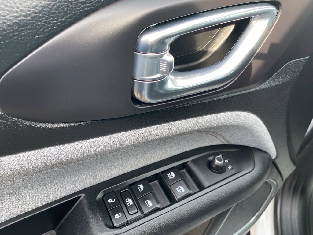 Used 2022 Jeep Compass Latitude image 22