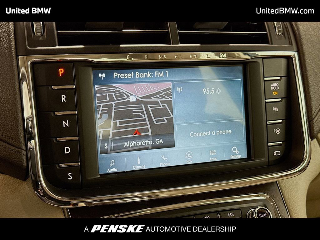 Used 2019 Lincoln Continental Reserve image 8