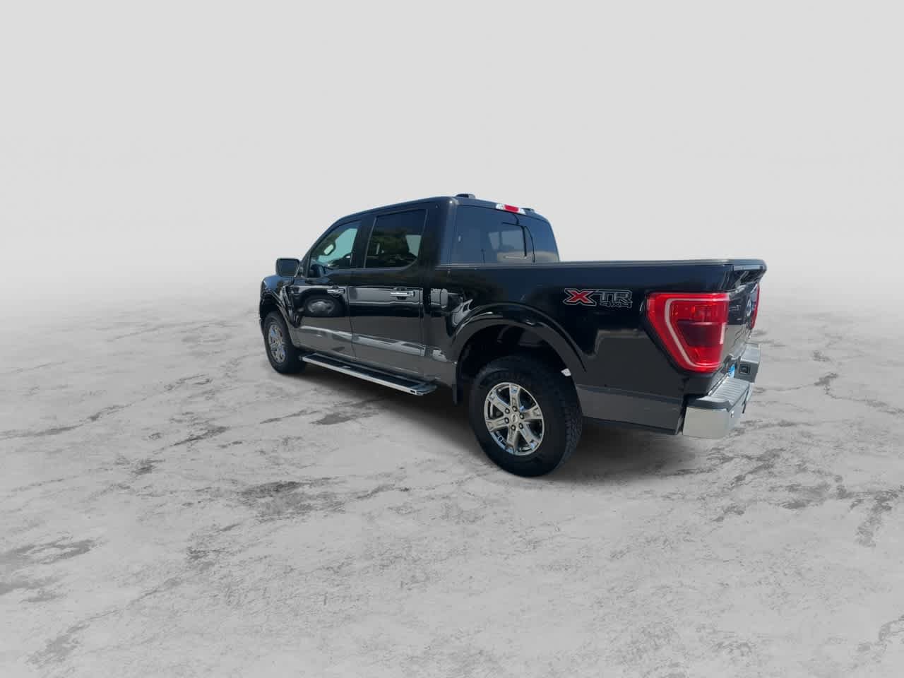 Used 2022 Ford F150 XLT w/ Equipment Group 301A Mid image 6