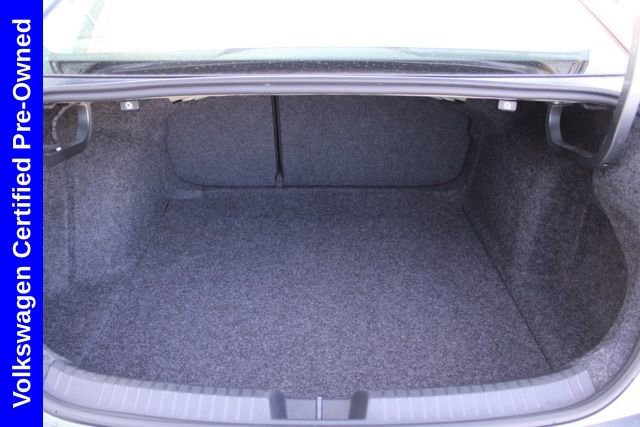 Used 2024 Volkswagen Jetta S image 9