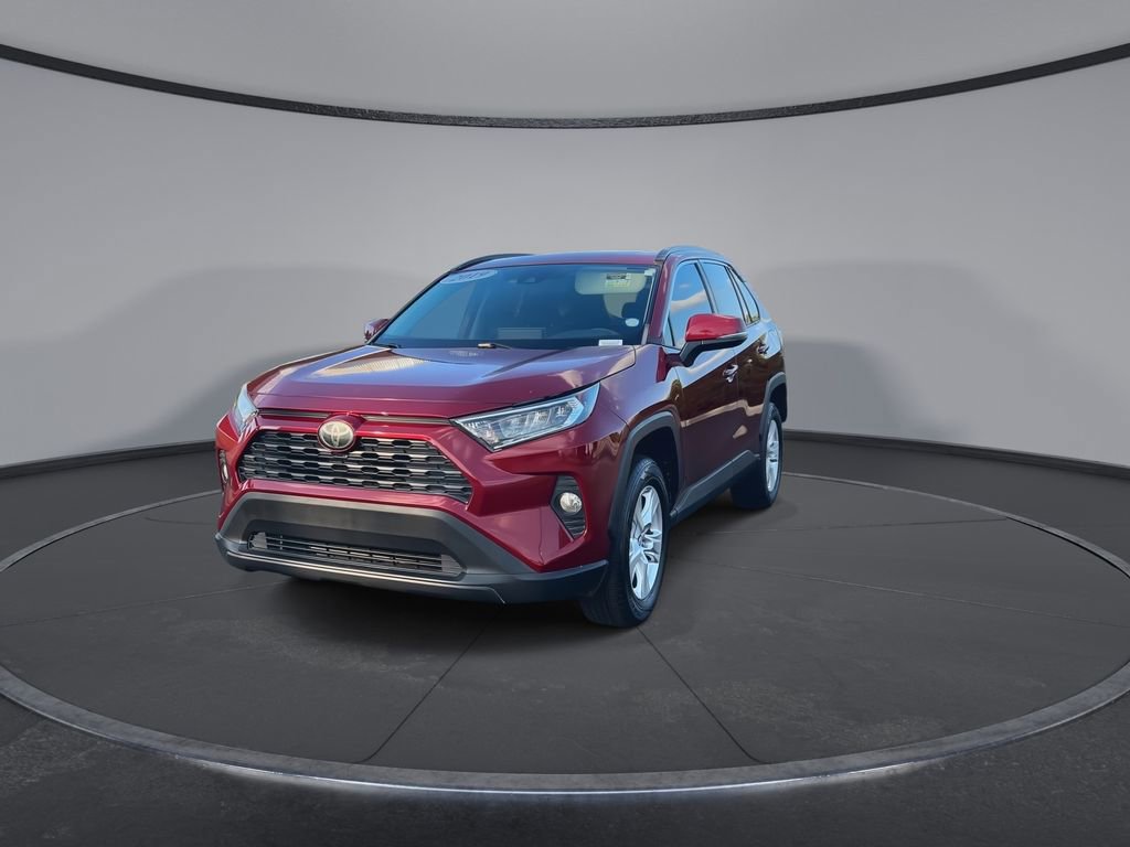 Used 2019 Toyota RAV4 XLE FWD image 4
