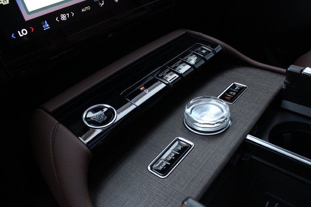 New 2027 Lincoln Navigator Reserve AWD/4WD image 15