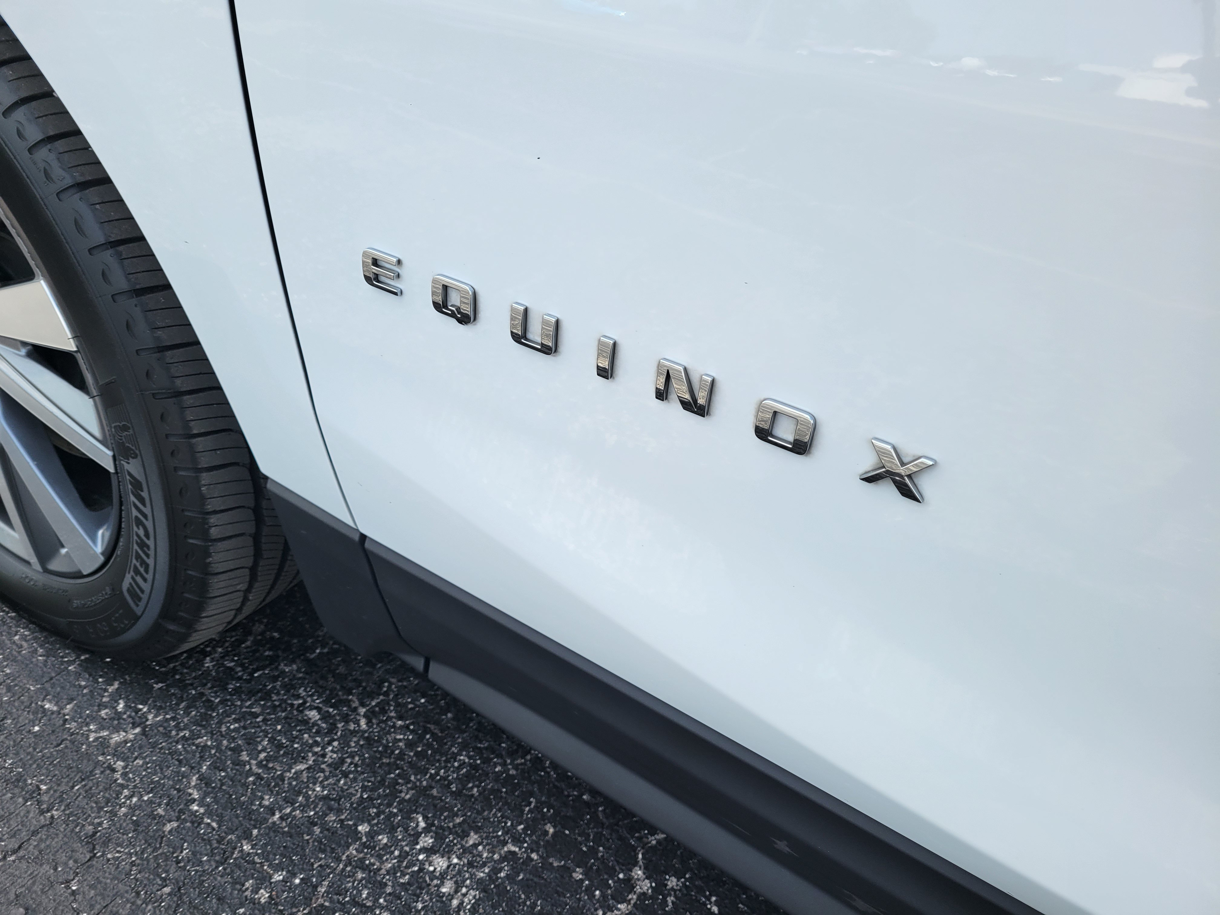 Certified 2024 Chevrolet Equinox Premier w/ LPO, Floor Liner Package FWD image 11