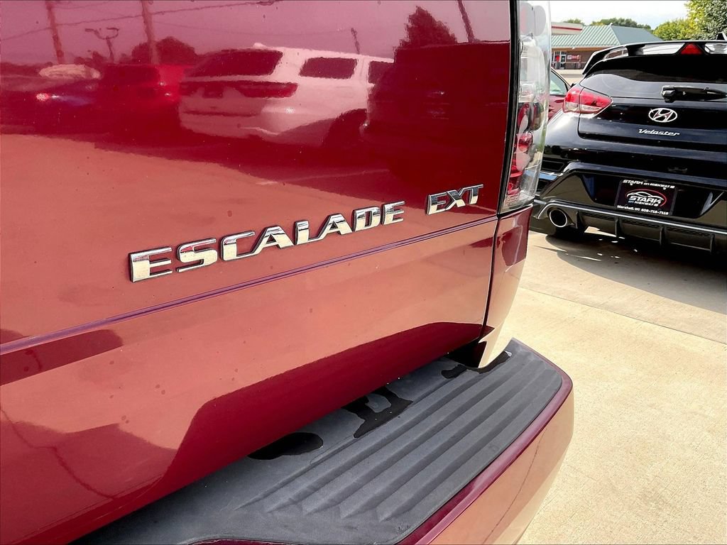 Used 2004 Cadillac Escalade EXT AWD/4WD image 25