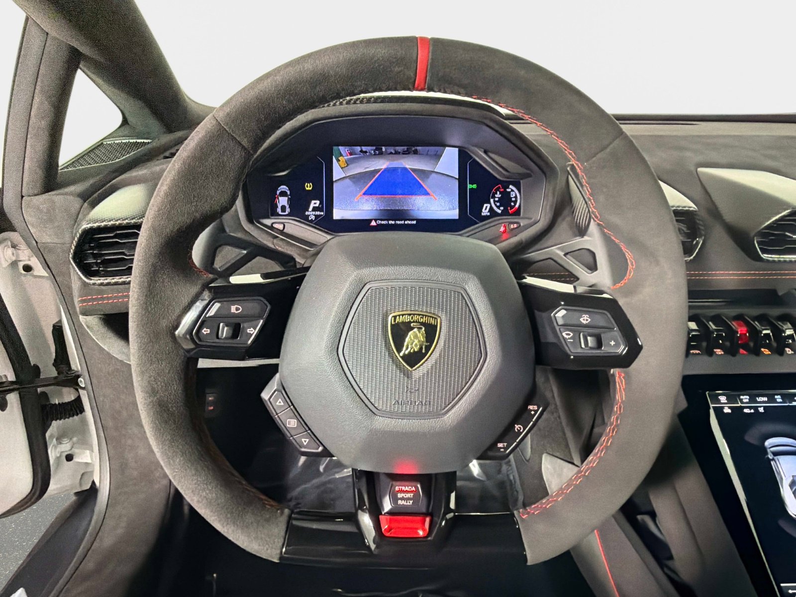Used 2023 Lamborghini Huracan Sterrato image 35