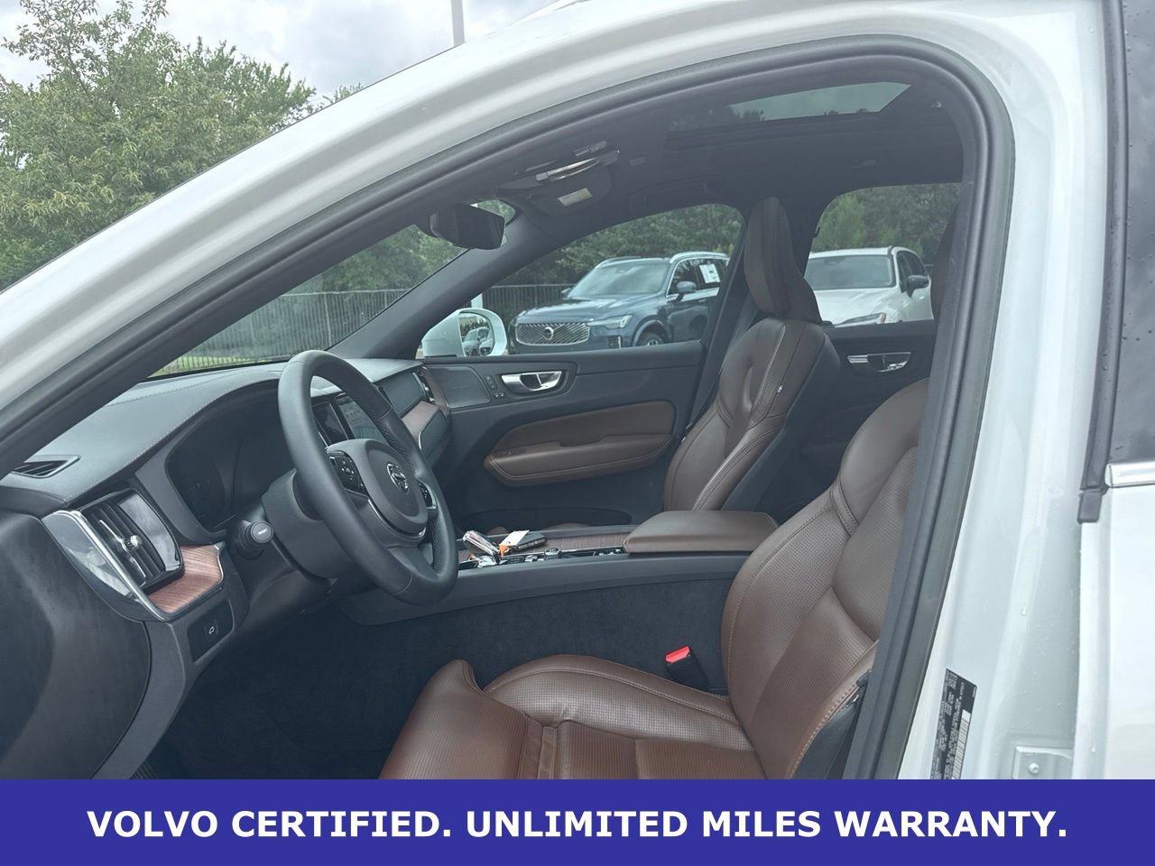 Certified 2023 Volvo XC60 B5 Ultimate w/ Climate Package AWD/4WD image 19