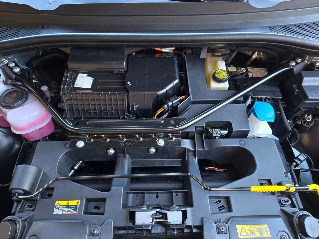 Certified 2025 Volkswagen ID.4 Pro image 24