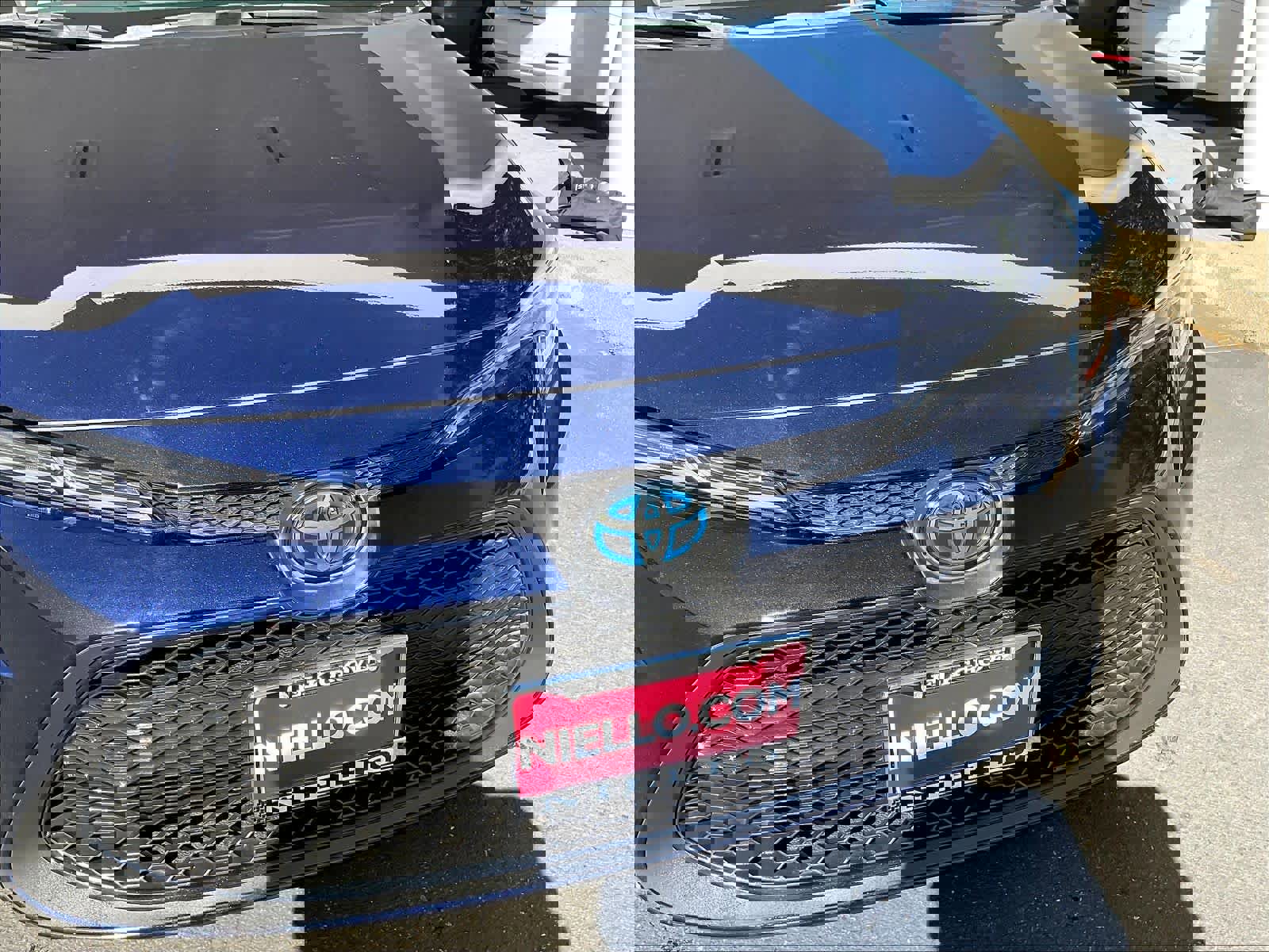 Used 2022 Toyota Corolla LE image 32