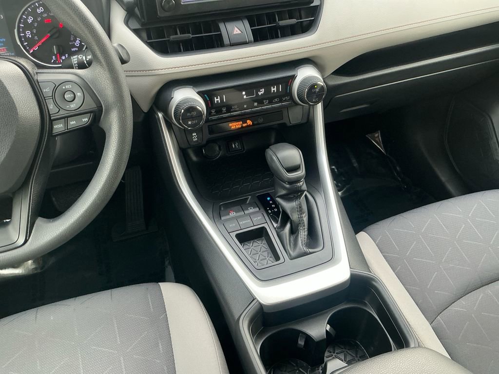 Used 2019 Toyota RAV4 XLE image 20