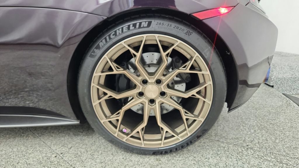 Used 2017 McLaren 570S RWD image 16