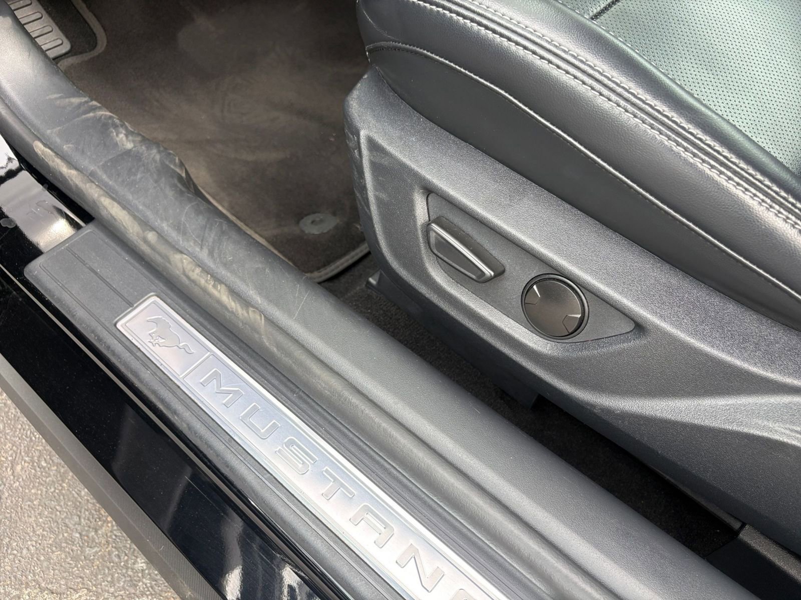 Used 2024 Ford Mustang Premium image 22