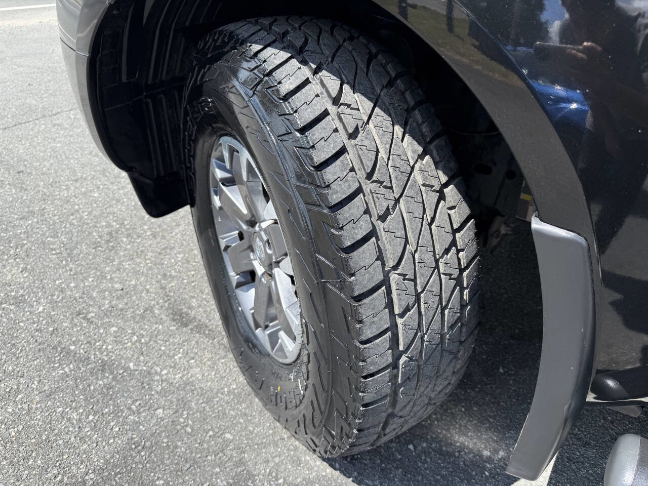 Used 2017 Nissan Frontier PRO-4X w/ Pro-4x Luxury Package image 26
