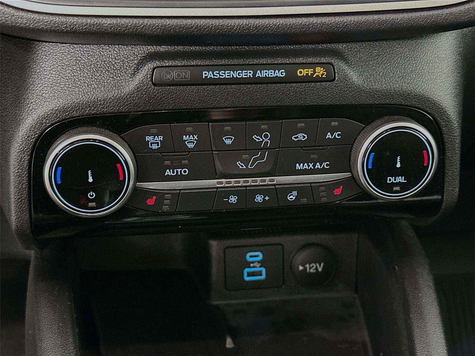 Used 2022 Ford Escape SEL w/ SEL Stealth AWD Package image 9