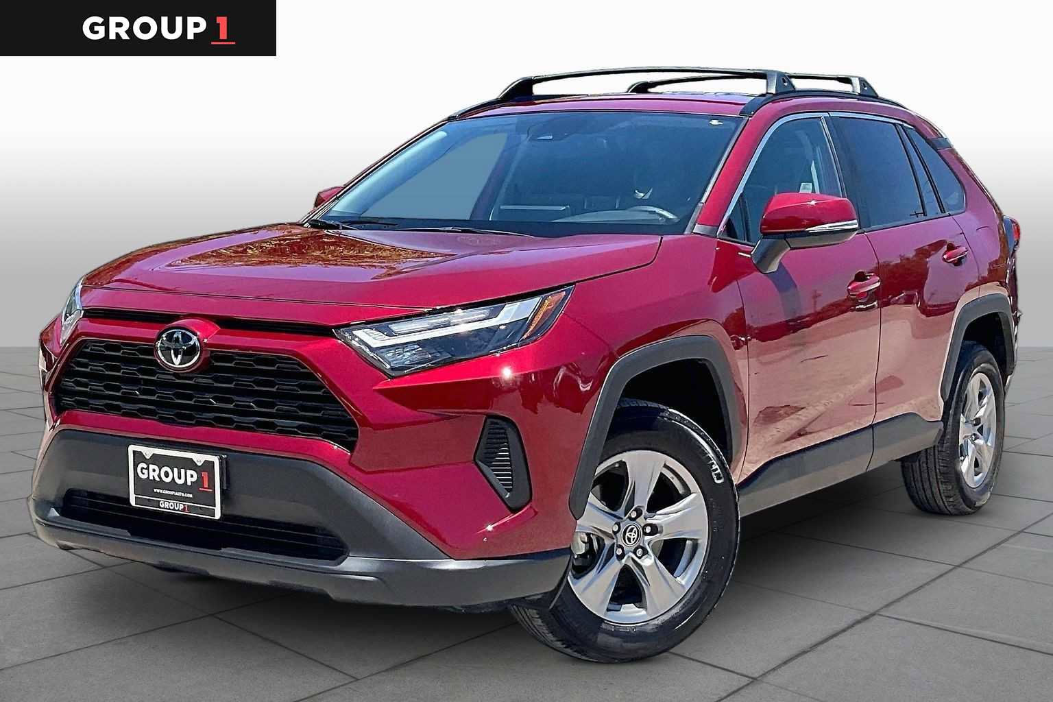Used 2025 Toyota RAV4 XLE FWD video 1