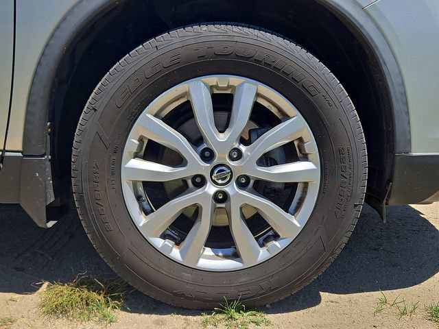 Used 2018 Nissan Rogue SV AWD/4WD image 24