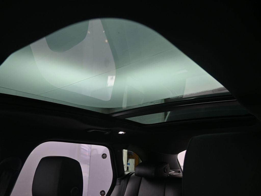 Used 2025 Land Rover Range Rover Velar S image 24