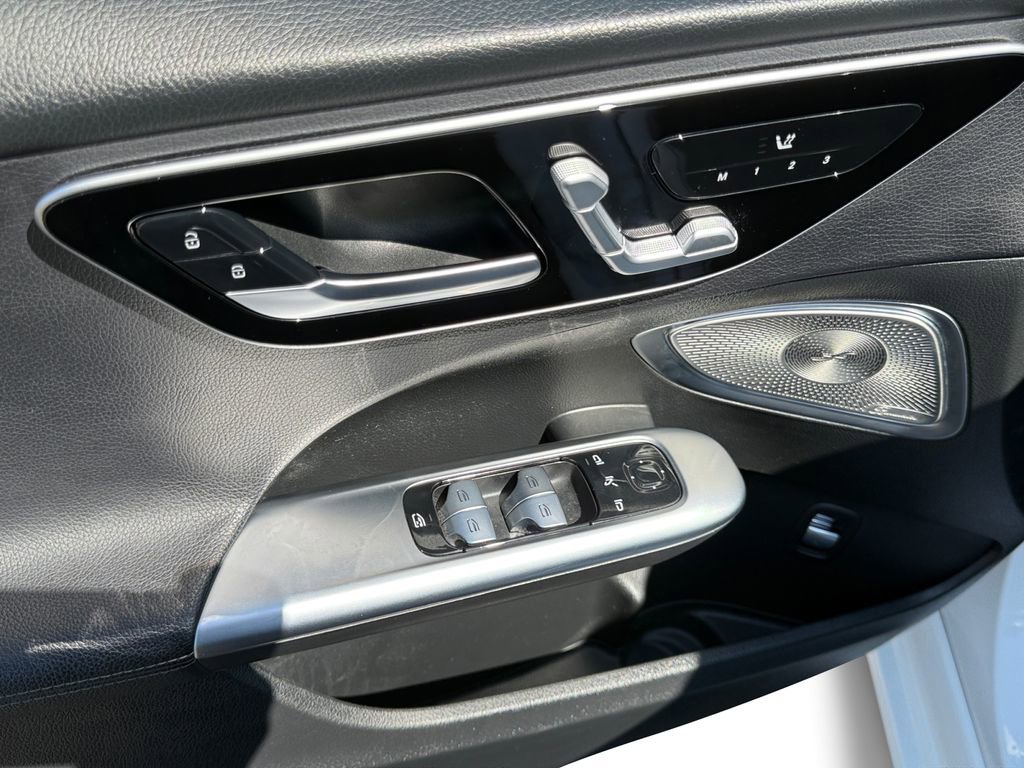 Used 2022 Mercedes-Benz C 300 4MATIC Sedan w/ Exclusive Trim Package image 12