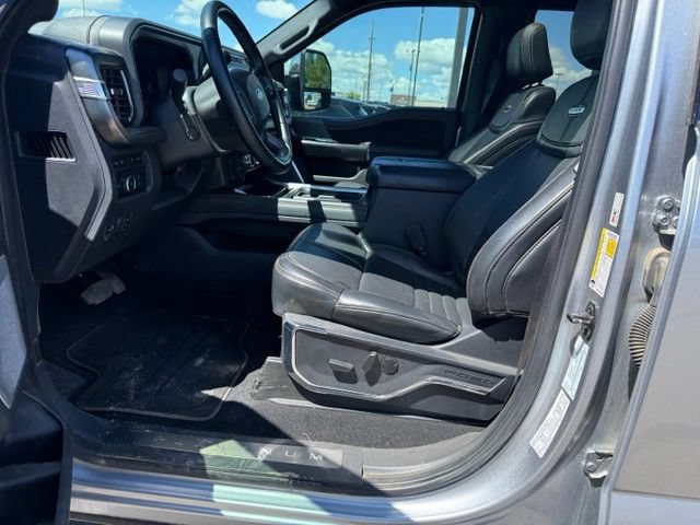 Used 2023 Ford F350 Platinum AWD/4WD image 2
