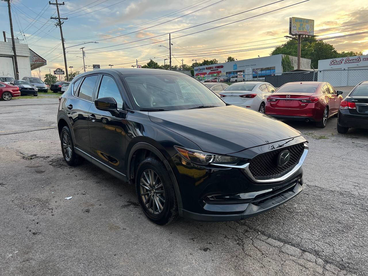 Used 2017 MAZDA CX-5 Touring w/ I-ACTIVSENSE Package image 7