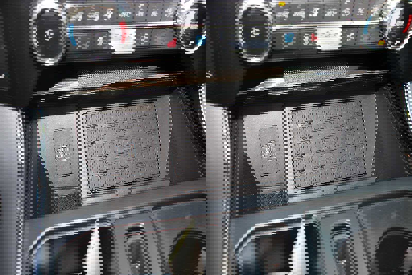 Used 2023 Ford F150 Lariat w/ Equipment Group 502A High image 27