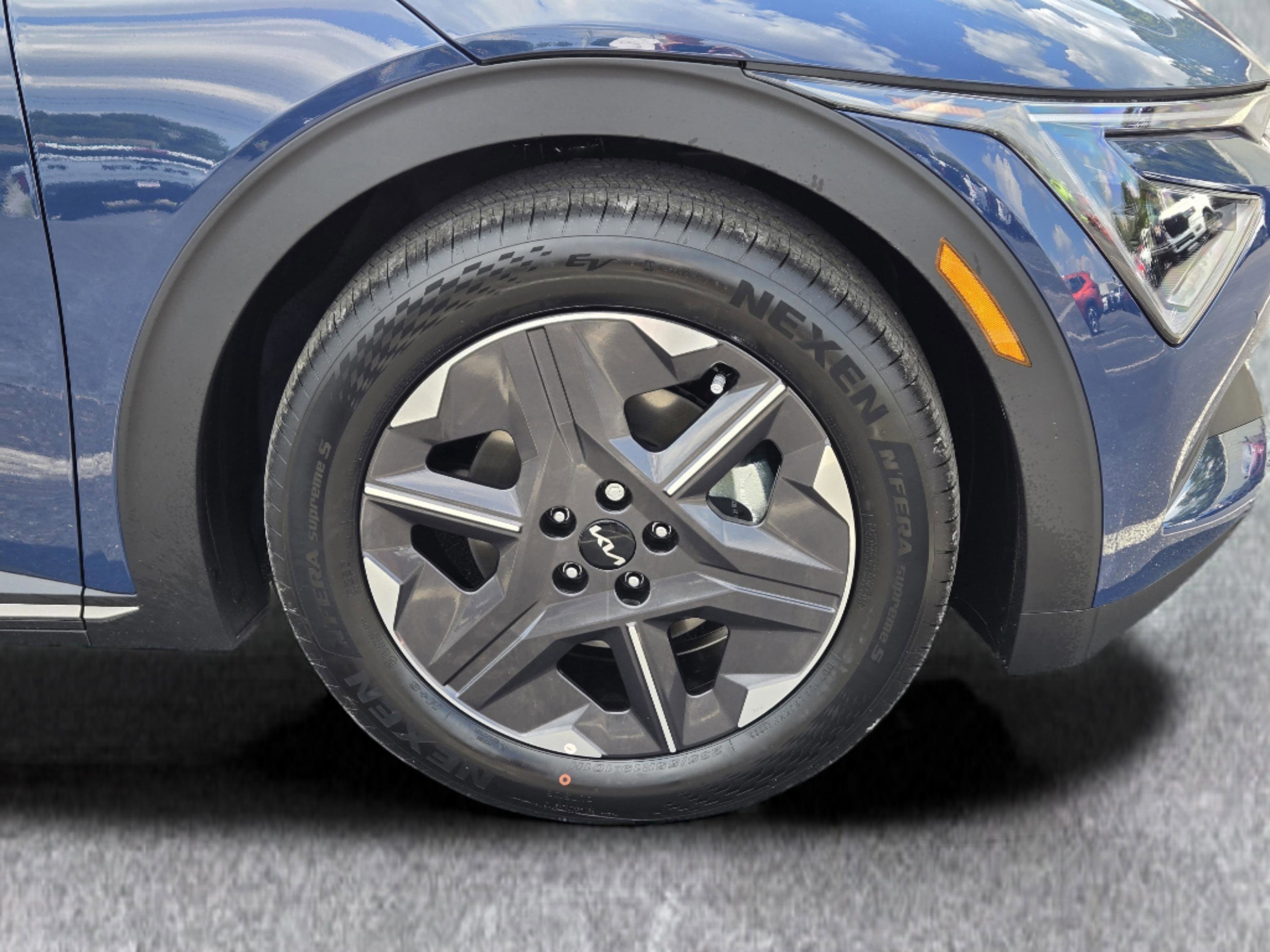 New 2025 Kia EV6 Light image 4