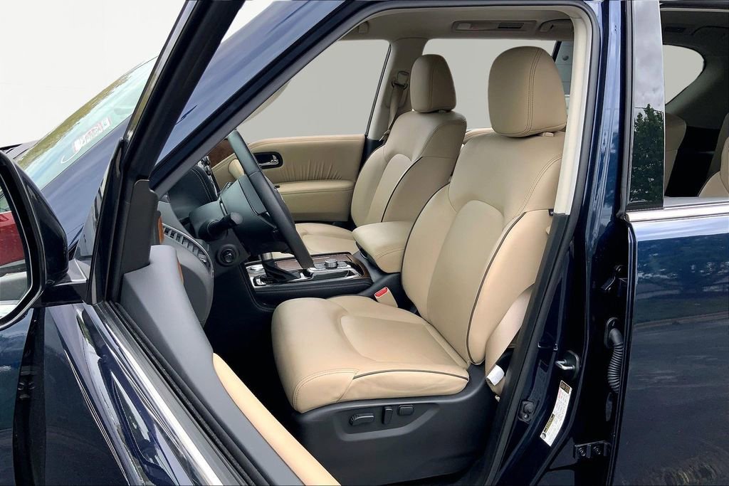 Used 2024 Nissan Armada SL w/ Captain's Chairs Package image 15