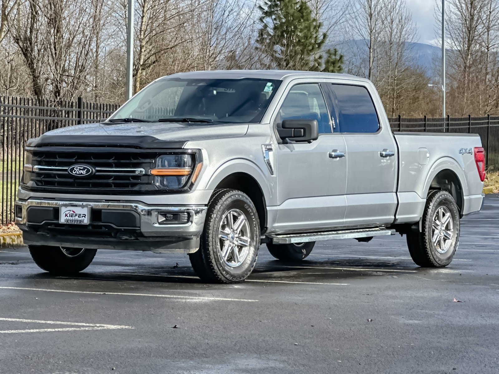 Used 2024 Ford F150 XLT w/ Tow/Haul Package image 7