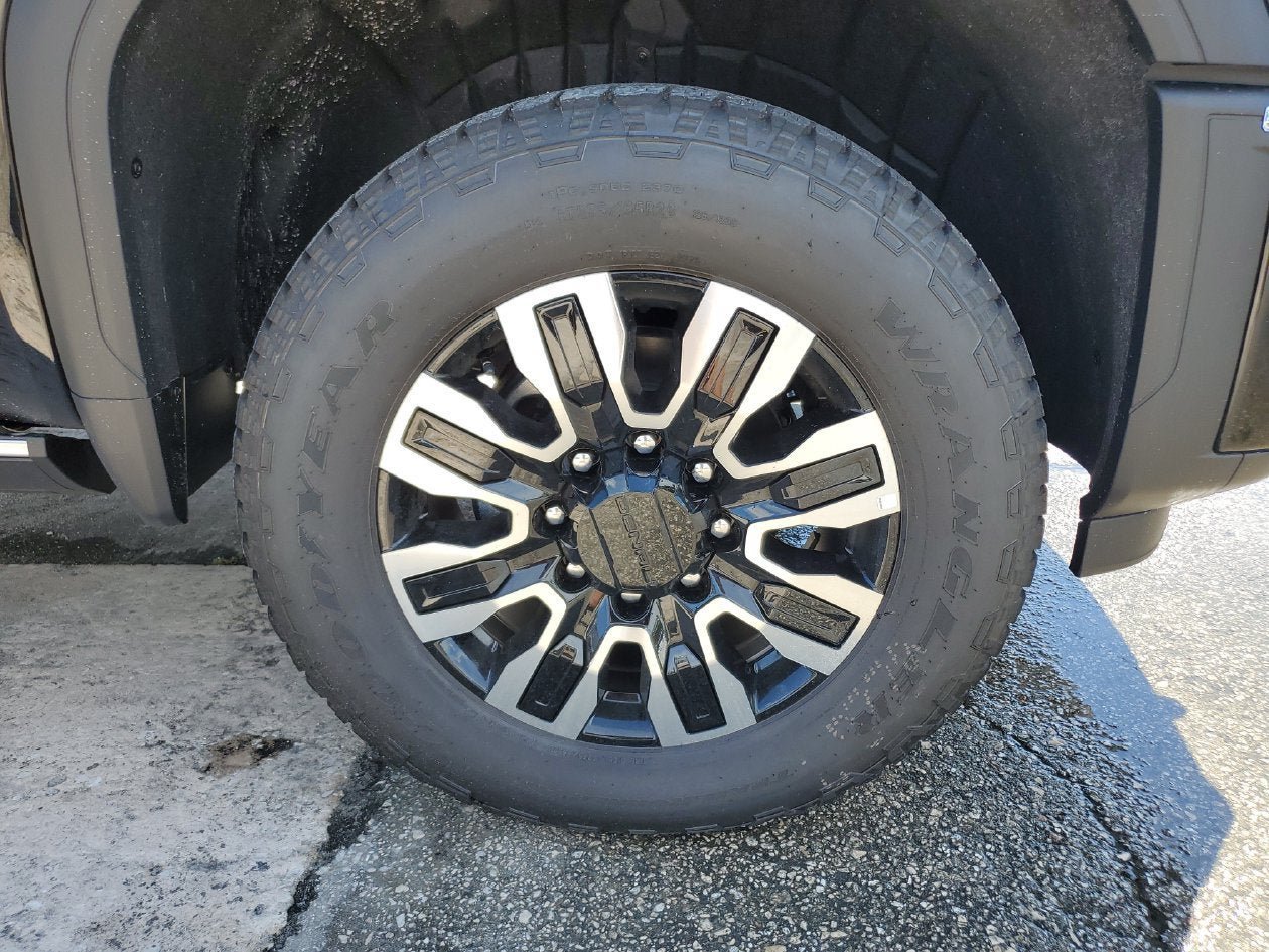 New 2026 GMC Sierra 3500 Denali Ultimate AWD/4WD image 6