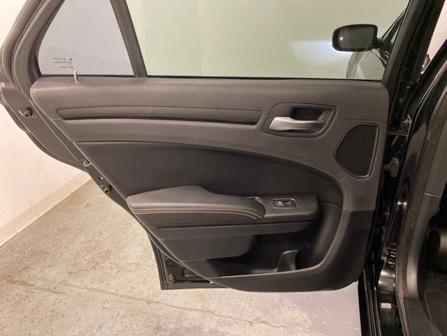 Used 2016 Chrysler 300 S w/ 300S Premium Group AWD/4WD image 23